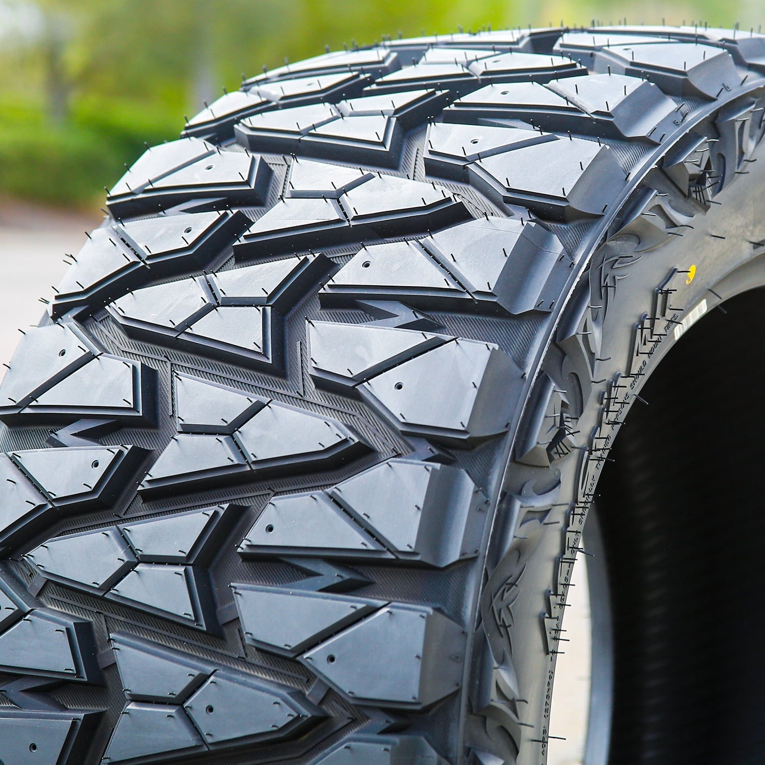Gripmax MaxGrip M/T LT35X11.50R20 124Q E 10 Ply mud Light Truck Tire Gripmax