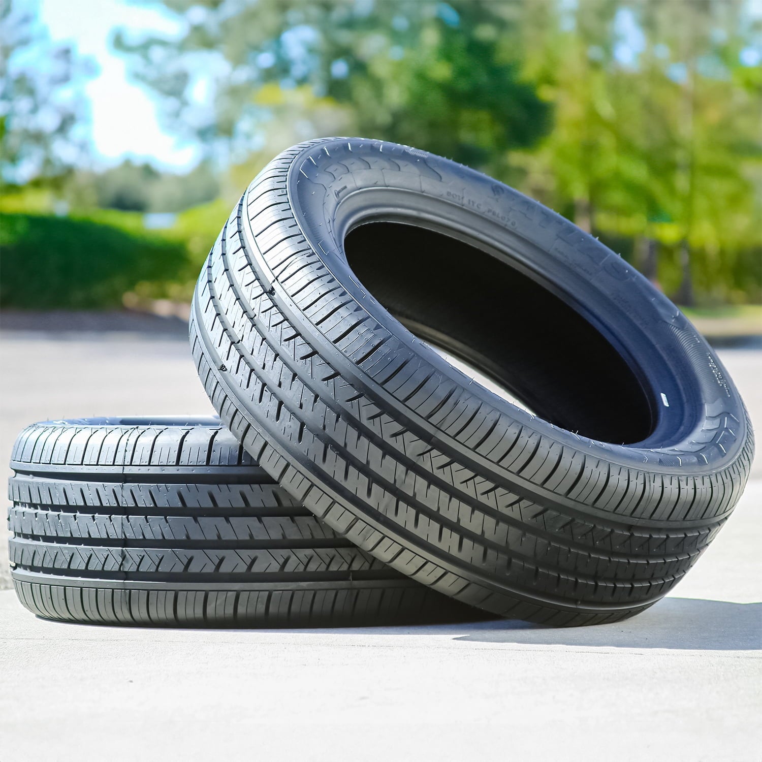 Tire Atlas Paraller 4x4 HP 205/70R16 97V AS A/S Performance Tire Fits: 2013-17 Jeep Patriot North, 2016 Jeep Compass Latitude Atlas Tire